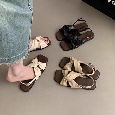 Flat Sandals Women To Wear In Summer. New Versatile French Fairy Style Dress Paired With Seaside Roman Shoes For Tourism_voghion.com