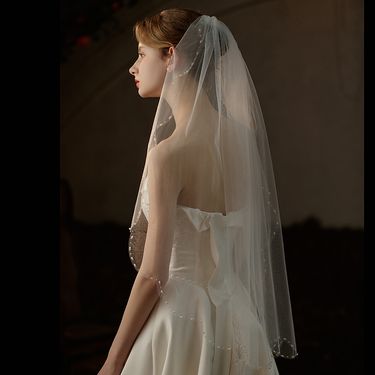 Unisex Wavy edge veil single layer hand-beaded white bridal photo gallery photo headdress_voghion.com