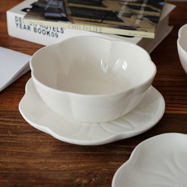 Vintage Floral Ceramic Bowl & Plate Set – Handcrafted Dehua White Porcelain, Microwave Safe Asymmetrical Tableware For Desserts, Salad & Gift Giving_voghion.com