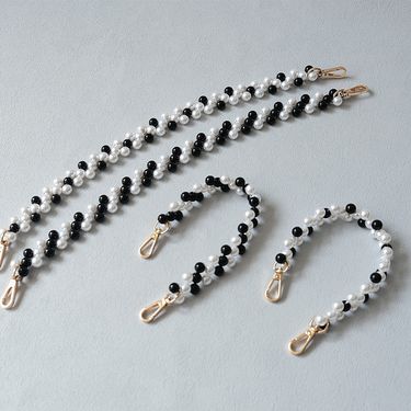 Women's New Black And White Pearl Underarm Bag Fashion Phone Chain_voghion.com