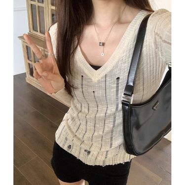 Unique and unique hollow out lazy style V-neck long sleeved T-shirt for women's summer cover, ripped hole waist, knitted_voghion.com