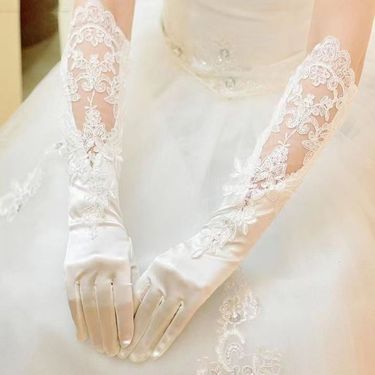 Unisex long lace cutout sequin embroidered glove bag refers to a white dress wedding accessory_voghion.com