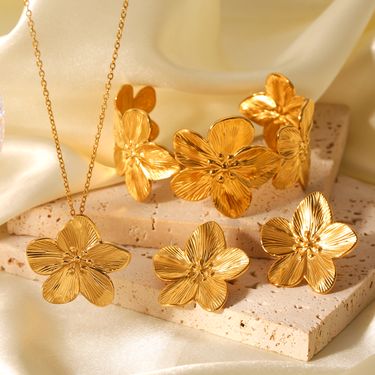 1Pc/2Pcs/4Pcs Stainless Steel Flower Pendant Necklace Bracelet Earrings For Women, Gold Plated Summer Jewelry Accessories_voghion.com