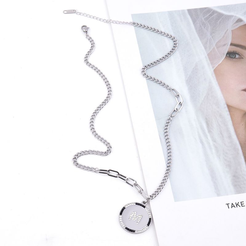Stainlss round plat lttr M collarbon chain for vrsatil hip-hop ins, trndy mn and womn's titanium stl_voghion.com