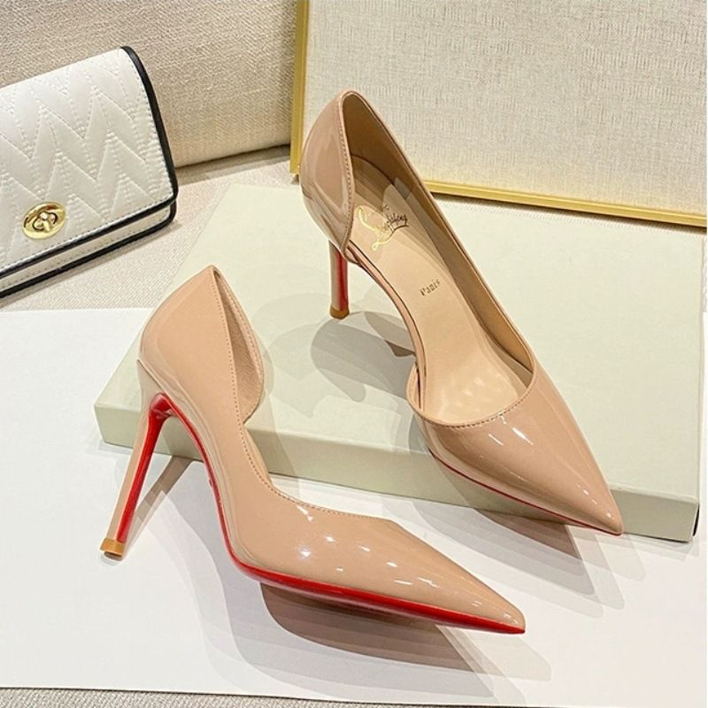 Sexy High mit rotem High-End-Gefühl, spitzer weicher Leder-Seitensohle, flachem Lackleder und schmalen Absätzen für Damen_voghion.com