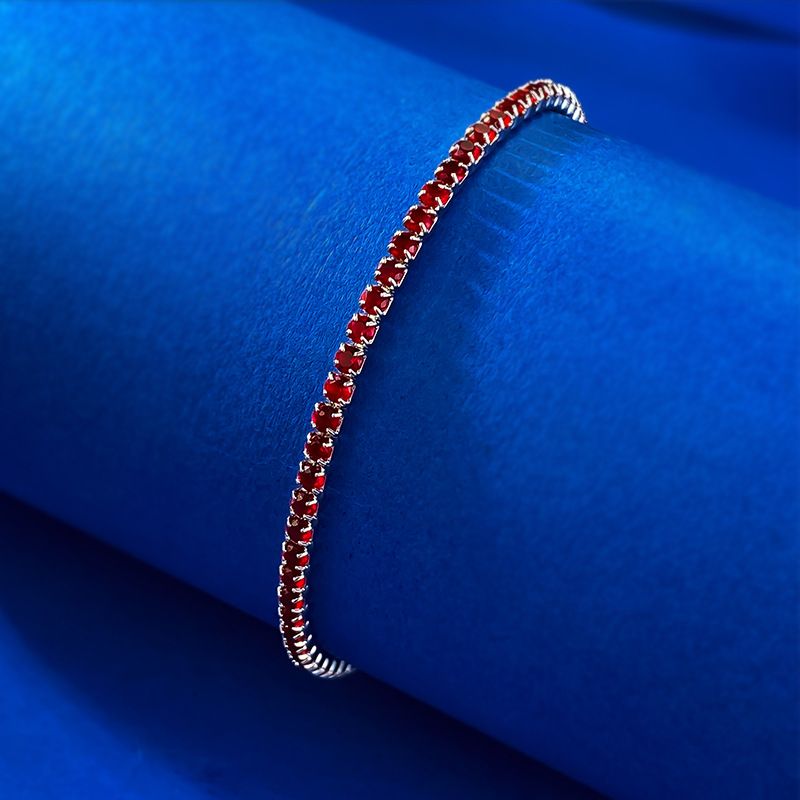 Bracciale Mujing Jewelry S in argento per donna, con catena da tennis color rosso sangue di piccione, con fila singola di zirconi intarsiati e diamanti._voghion.com
