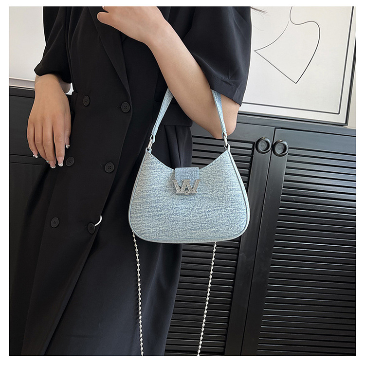 Factory Wholesale 2023 New Homeless Bag Women's Single Shoulder Messenger bag Crescent handbag rhinestone buckle armpit bag_voghion.com