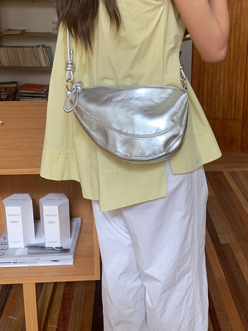 2025 Nuova borsa da ascella da donna, borsa da sella alla moda estiva, borsa a bastone francese, borsa a tracolla casual in PU per pendolari_voghion.com