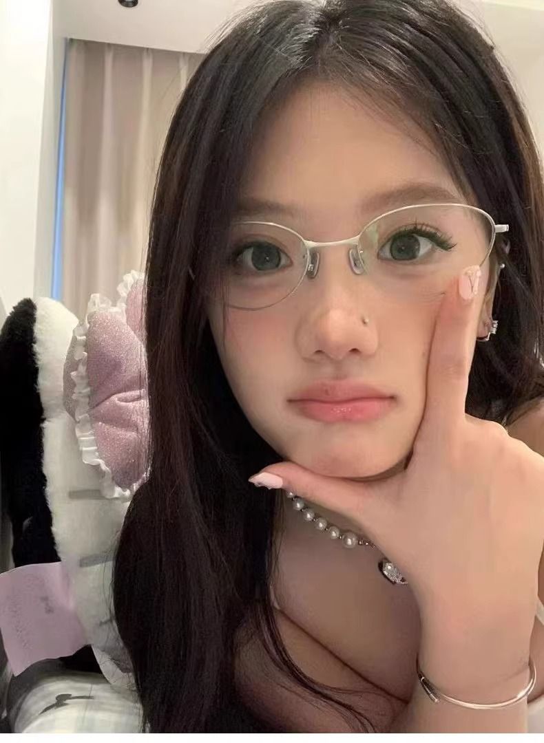 myopia Gold Oval Frame Eyeglasses High Quality Network Celebrities Street Style_voghion.com