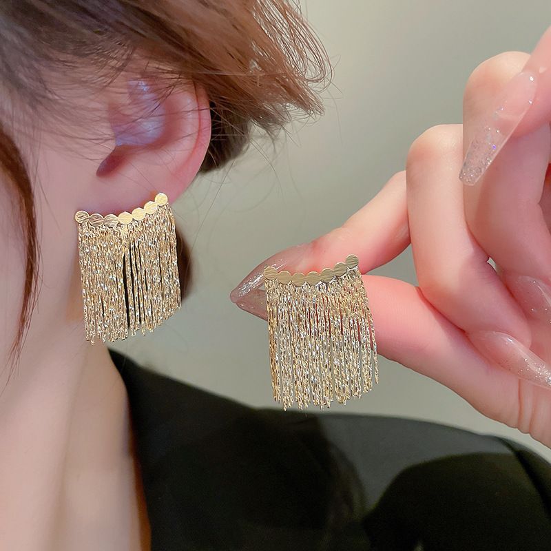 Orecchini ad ago in argento, stile metallo, orecchini lunghi con frange a foglia di zircone, orecchini alla moda squisiti, orecchini di lusso con temperamento leggero e vento freddo_voghion.com
