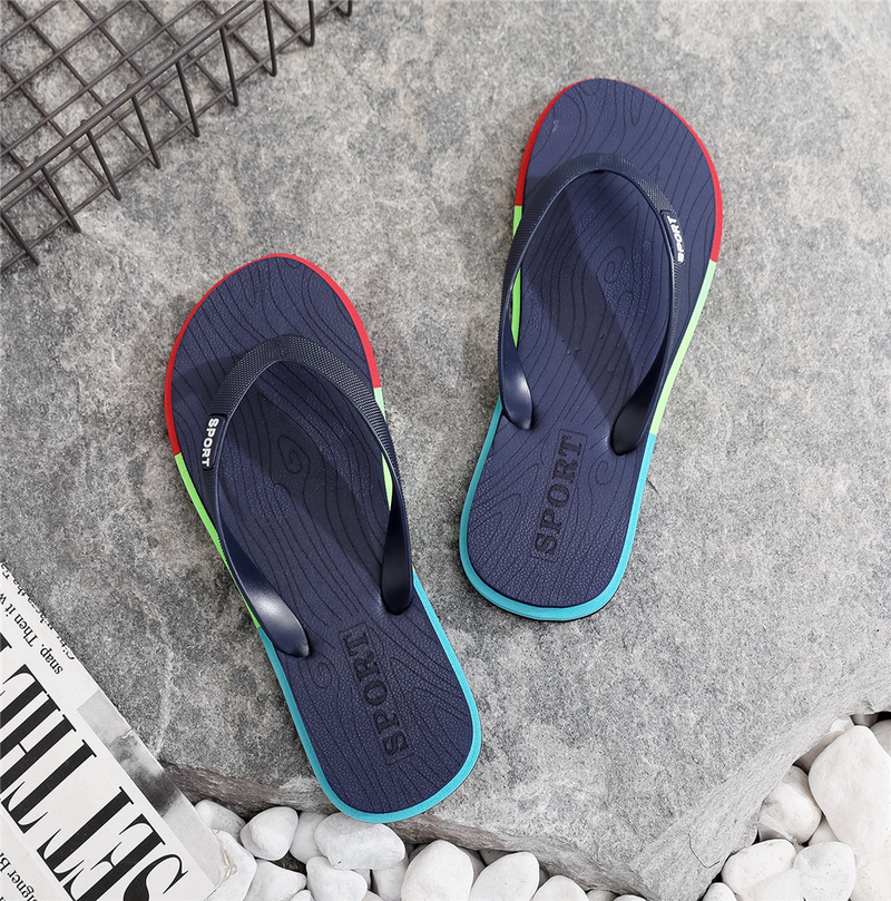 Sandales Sandwich de plage pour hommes, nouvelle mode à chevrons, vêtements extérieurs en caoutchouc, pantoufles tendance 2021_voghion.com