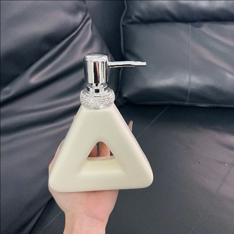 Luxury Crystal-Encrusted Triangle Ceramic Dispenser Bottle – Elegant Shampoo & Lotion Pump For Bathroom & Vanity_voghion.com