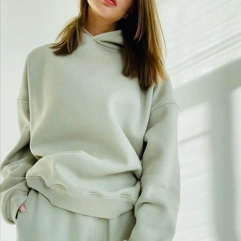 Completo da donna con felpa e pantaloni jogger foderati in pile – Due pezzi casual invernali (maglione a maniche lunghe + pantaloni affusolati, streetwear, poliestere, S-XL, 6 colori)_voghion.com