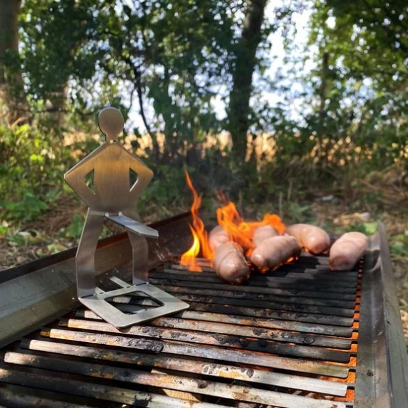 Edelstahl-Grillhalter für den Außenbereich, menschliche Form, Grillwurstständer, neues Produkt_voghion.com