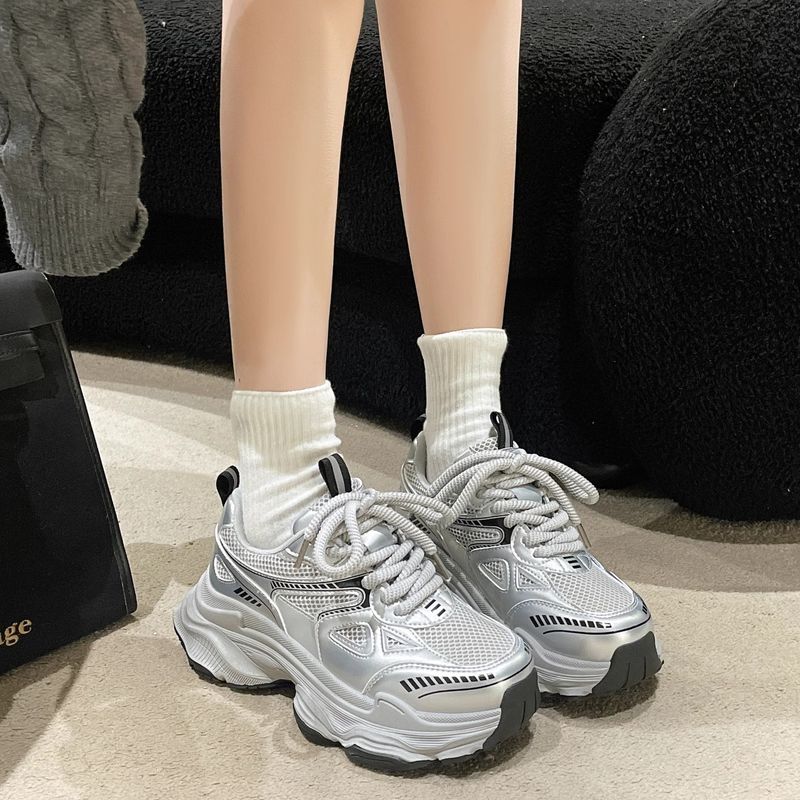 Été nouveau fond épais augmentation maille respirante tout avec des chaussures de loisirs de sport légères_voghion.com