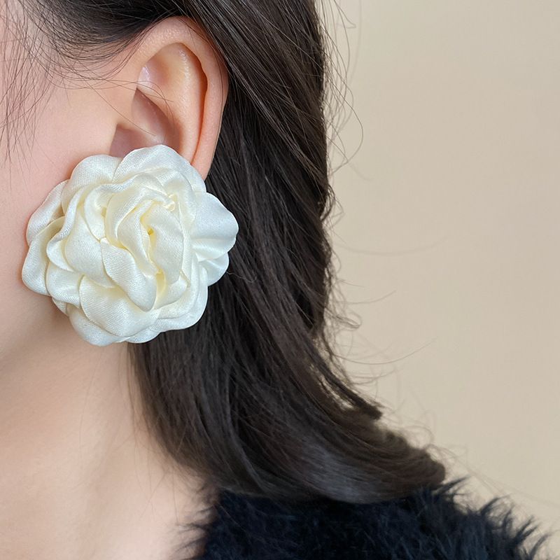 Collier ensemble de perles de fleurs en tissu, nouvelle chaîne minimaliste de clavicule perlée de tempérament doux français, décoration de cou pour_voghion.com