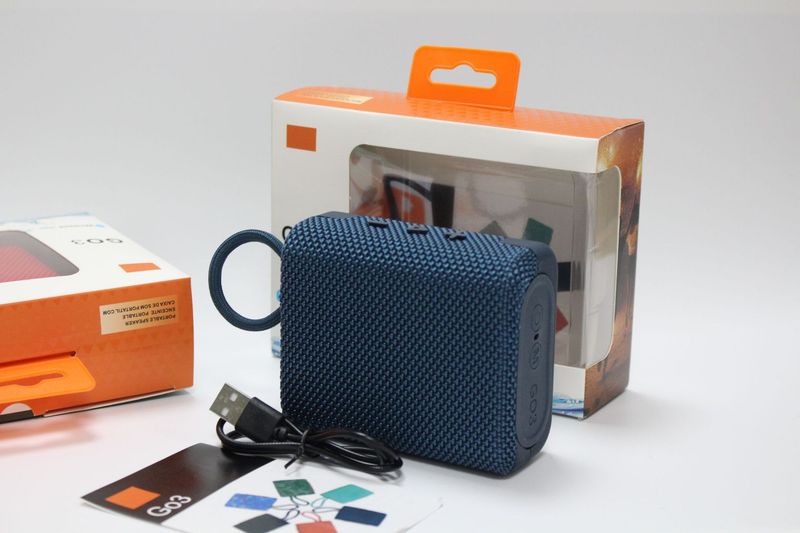 Głośnik Bluetooth Golden Brick 3 (miniaturowy, przenośny, wodoodporny, do użytku na zewnątrz, z wysokim basem – kompaktowy głośnik bezprzewodowy do podróży i przygód)_voghion.com