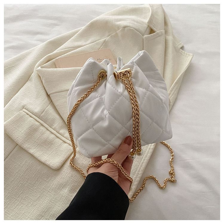 Ligge Cross Shoulder Water Bucket Bag 2024 Drawstrig Simple New Style Chai Sprig Tred Leisure Large Capacity_voghion.com