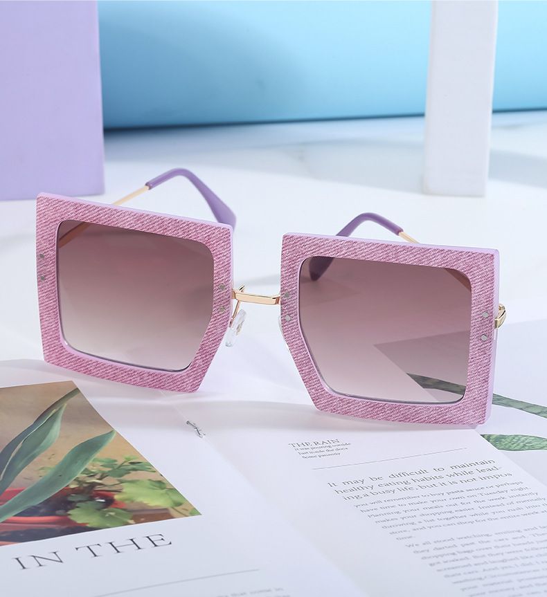 Lunettes de soleil pour hommes et femmes Lunettes de soleil à monture carrée à jambes fines Lunettes de soleil pour femmes Lunettes de soleil pour femmes_voghion.com