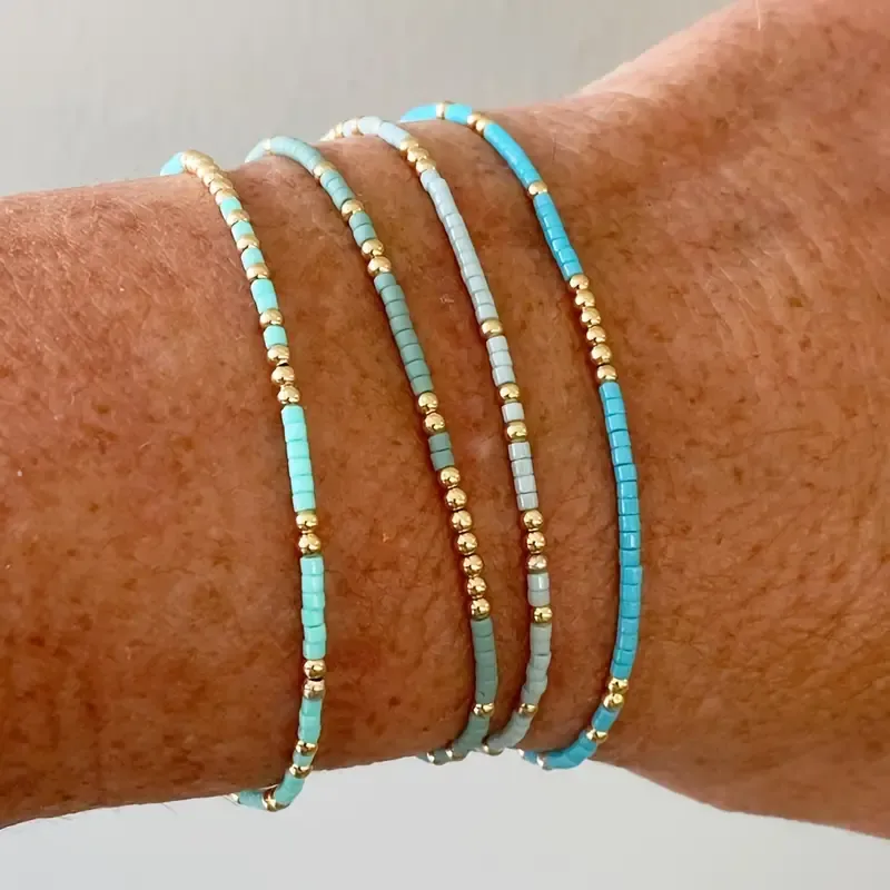 4 Stück türkisfarbene Rocailles-Stretch-Armband-Set, böhmische goldfarbene Glasperlen, elastisch, handgefertigt, für Mädchen, Urlaubsschmuck_voghion.com