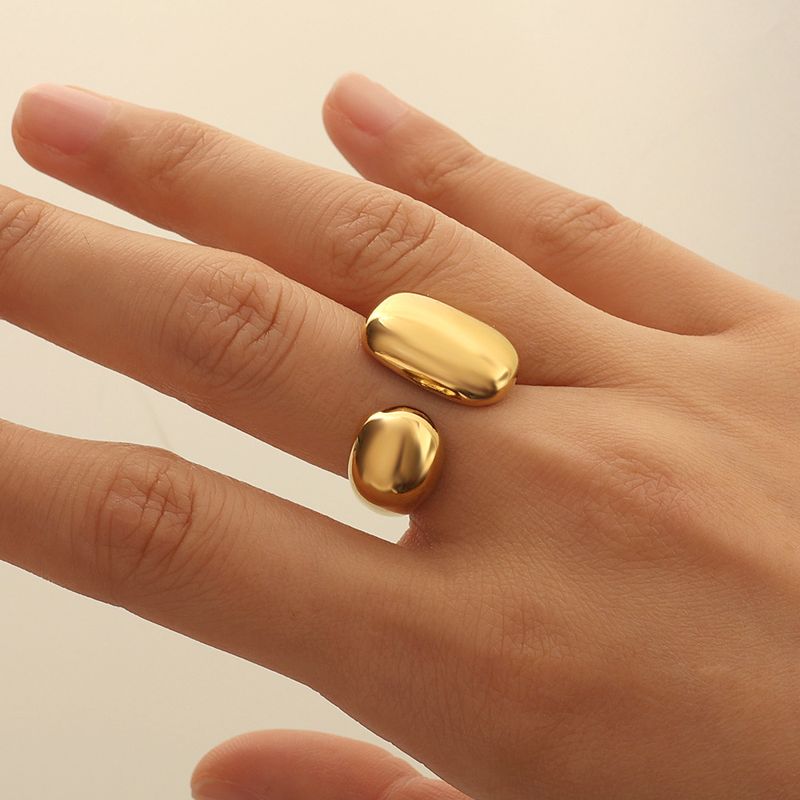 Anello in acciaio inossidabile placcato oro con doppia estremità aperta, design alla moda hip-hop per donna_voghion.com