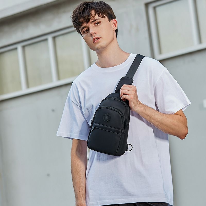 Meeste Crossbody kott, meeste uus väike õlakott, trendikas seljakott, ühekordne õlakott, suvine Crossbody kott, rind_voghion.com