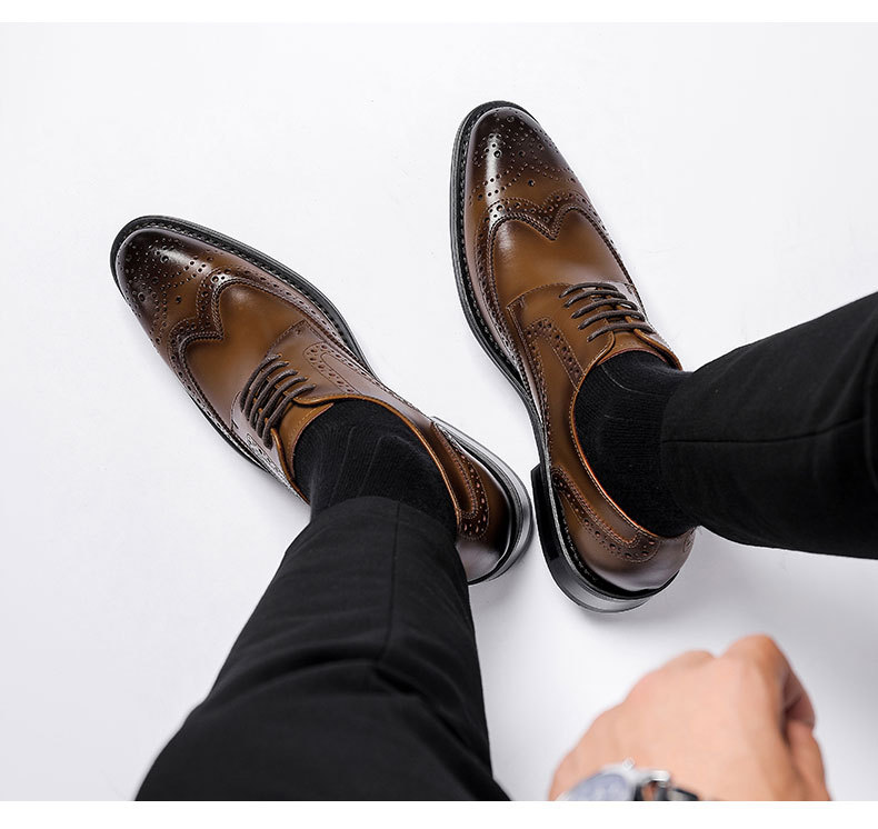 2024 Primavera Nuovi Uomini Scarpe di Pelle da Uomo in Vera Pelle Brogue Intagliato Scarpe di Pelle da Uomo di Affari Scarpe Formali Scarpe da Sposa_voghion.com