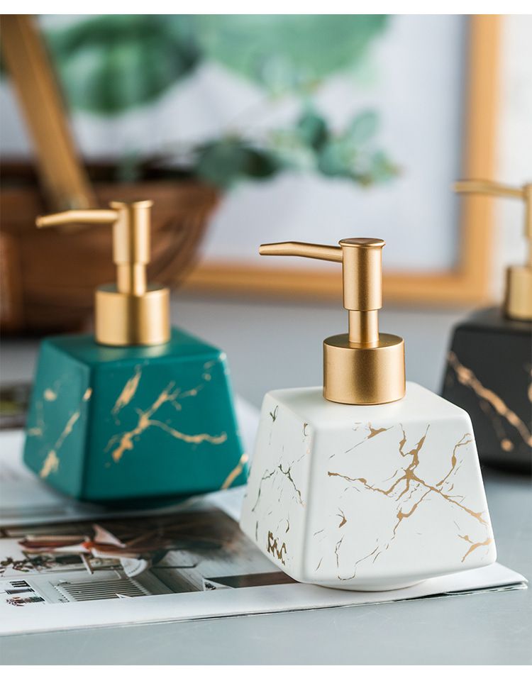 Set di 3 dispenser di sapone in ceramica – Flaconi quadrati neri/bianchi/verdi opachi per arredo bagno, hotel e spa (340 ml, flaconi con pompa ricaricabile)_voghion.com