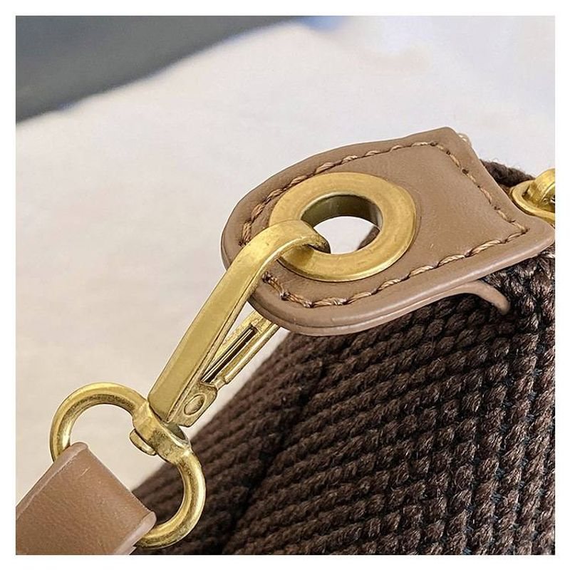 Die neue tragbare Knödeltasche Trendlinie von hochwertigen Stoffstreifen Single-Shoulder Crossbody Bag_voghion.com