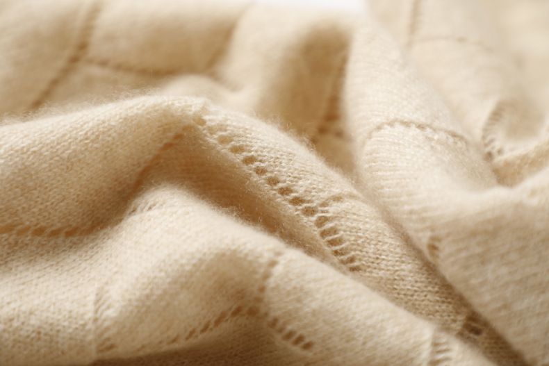 2025 New Cashmere Scarf Women's Short Korean Version Autumn And Winter Warm Neck Protection Knitted Versatile Hollow Scarf_voghion.com