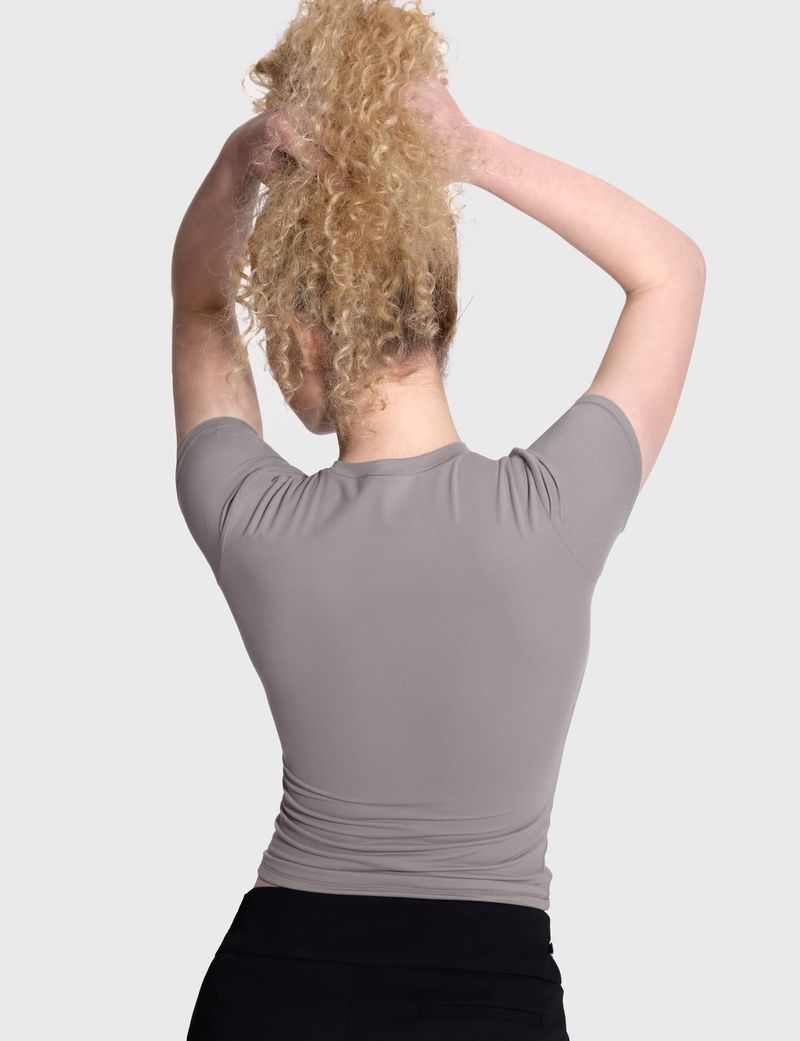 Grenziwwerschreidend europäesch an amerikanesch Tops Dammen Kuerzärmlech Summer Geplisséiert Slim T-Shirt_voghion.com