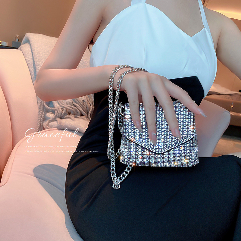 Mini shoulder 2024 Guangzhou trendy rhinestone chain crossbody hot diamond design party women's hand-held small square_voghion.com