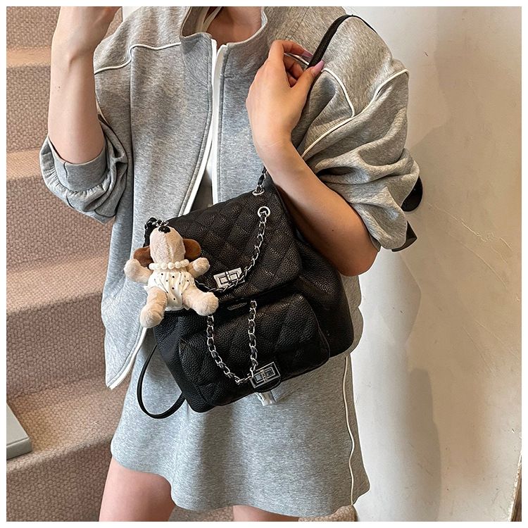 Trendy Quilted Crossbody Bag With Chain Strap - Versatile Shoulder Purse For Women, Soft PU Leather, Lock Closure, Phone Pocket_voghion.com