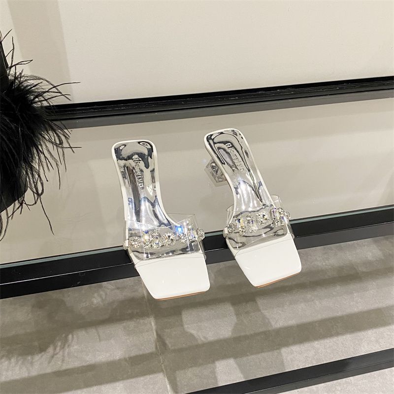 Diamantgefütterte Sanda für Damen mit freiliegenden Zehen, silberne Hausschuhe für modische Kleidung, trendige transparente Kristallhochzeit_voghion.com