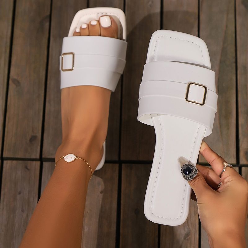 Sandales pour femmes 2025 Nouvelle mode bout carré plat boucle sangle une sangle chaussures de plage pantoufles_voghion.com