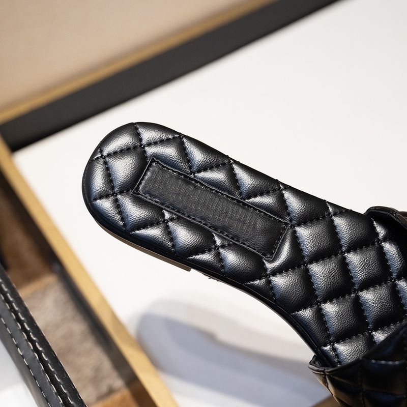 Damenschuhe mit Buchstabe C, Metallschnalle, flache Hausschuhe und Slides, lässig, gesteppt, bestickt, Strandsandalen_voghion.com