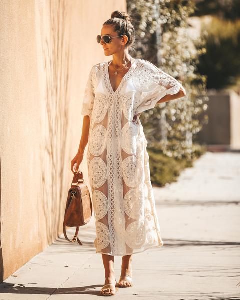 Beach Cover-Up Dress – 100% Cotton Crochet Bikini Wrap, Lightweight 220GSM, Flowing Longline Design (One Size, White/Black/Black-White)_voghion.com
