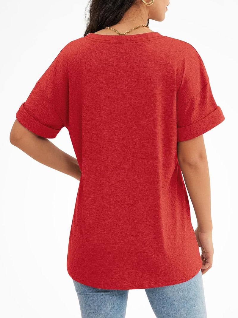 Maglietta a maniche corte con scollo a V e tasca in tinta unita da donna_voghion.com