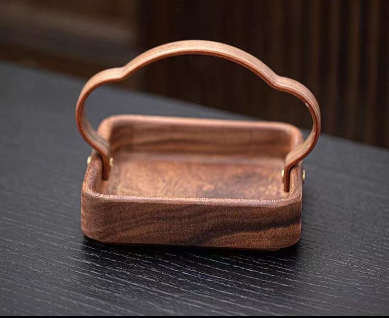 Handteller aus Walnussholz für chinesisches Teegebäck, getrocknete Nüsse und Früchte._voghion.com