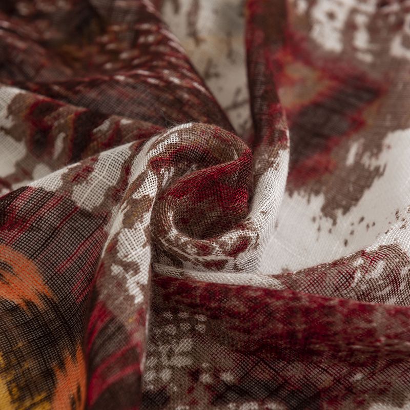 Sciarpa stampata in cashmere personalizzata alla moda nuova primavera 2024, morbida e delicata sulla pelle, multifunzionale, con nappe_voghion.com