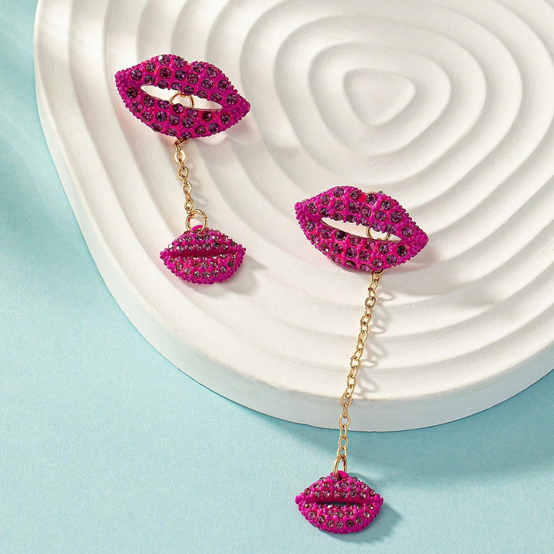 Retro simple European and American style earrings women's personalized creative lips Diamond-embedded niche design earrings versatile long earrings_voghion.com