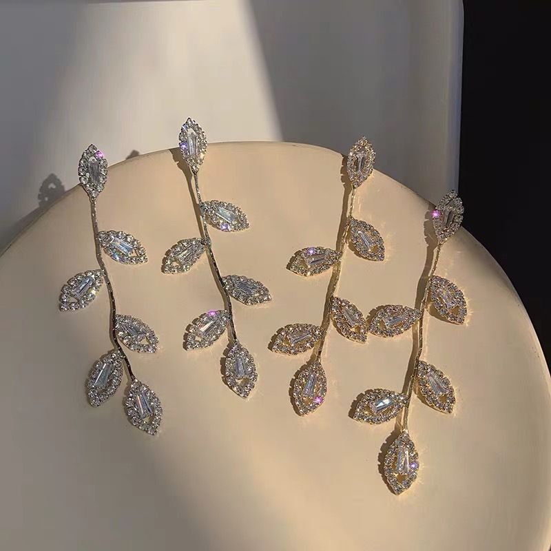 Pendientes de plata con borlas largas de hoja larga con incrustaciones de circonitas, ligeros y lujosos, estilo coreano Dongdaemun, para mujer, B460_voghion.com