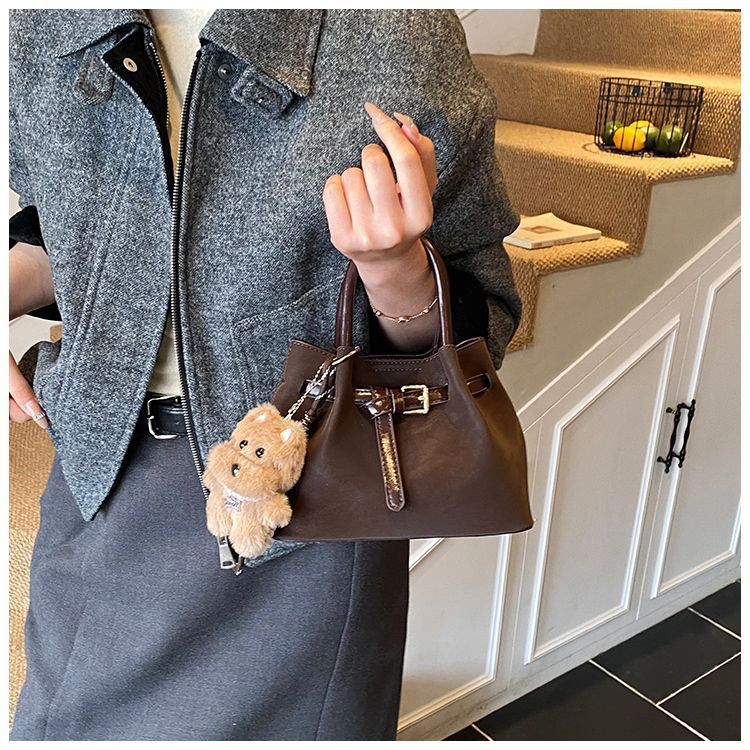 Handbag For Women 2025 New Autumn Winter Niche Super Popular Exquisite Vintage Single Shoulder Versatile Crossbody_voghion.com