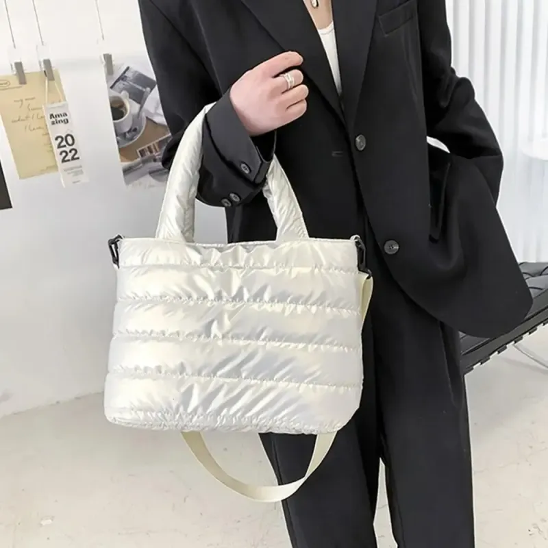 Borsa a tracolla imbottita da donna, trapuntata, leggera, in cotone, imbottita, con imbottitura in piuma, borsa a tracolla 241214_voghion.com