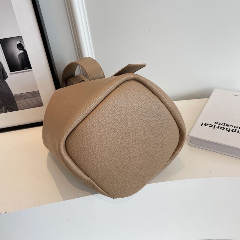 Retro Kleine Einfarbige Leder Schulter Taschen Für Frauen Designer Mode Eimer Taschen Weibliche Handtaschen Unterarm Tasche_voghion.com