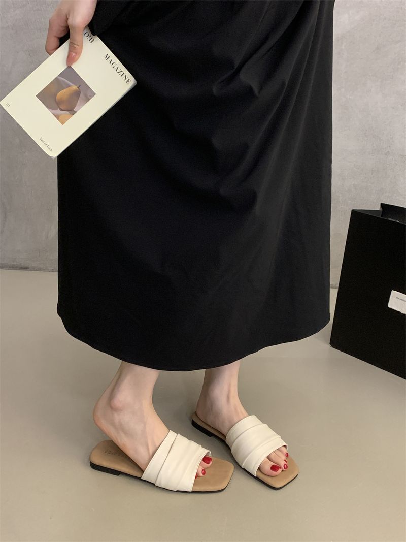 Chinelos de couro plissado coreano para mulheres, sandálias rasteiras e macias para férias na praia, chinelos estilo fada com uma tira_voghion.com