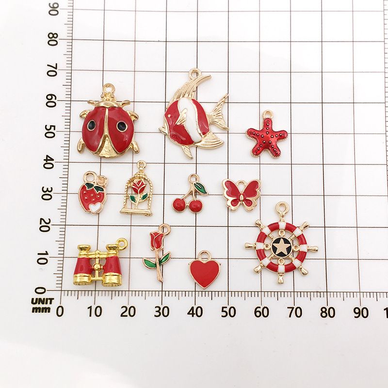 Ensemble de breloques pour bijoux faits main - Perles pendentifs en émail pour la création de colliers et bracelets (thèmes variés : fruits, animaux, océan et amour)_voghion.com