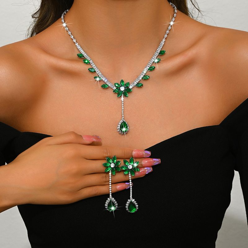 Women's Jewelry Set Fashion Trend Zircon Luxury Necklace Earrings Set Hot Style Wearing Skirt Pink Flower Tassel_voghion.com