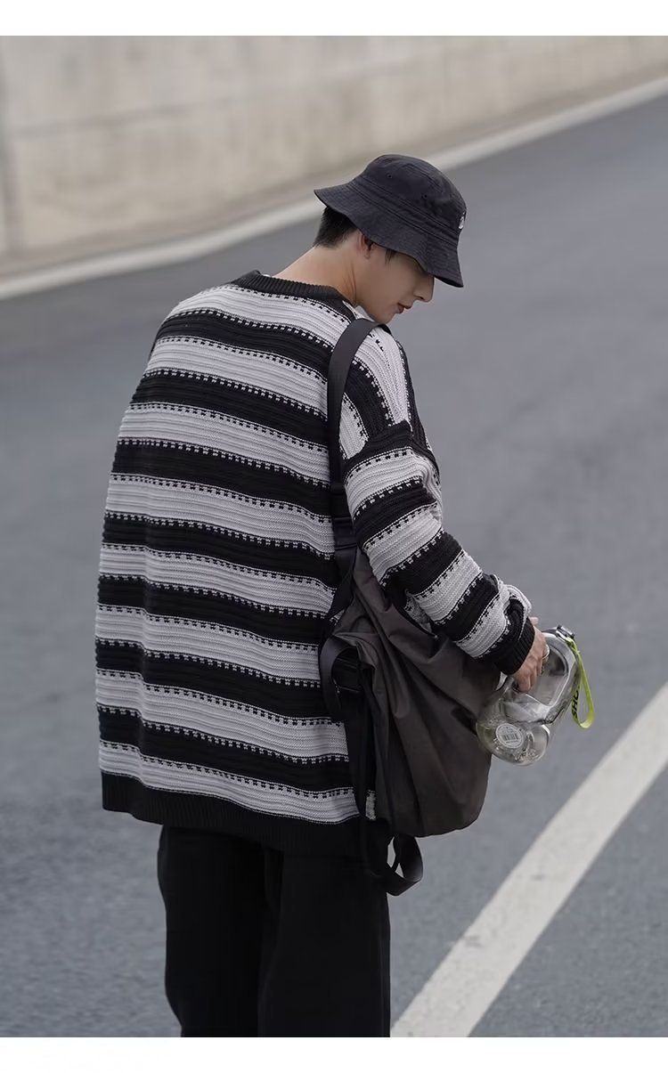 Japanese striped men's winter trend loose fitting pullover long sleeved knitted lazy style thick woolen sweater jacket_voghion.com