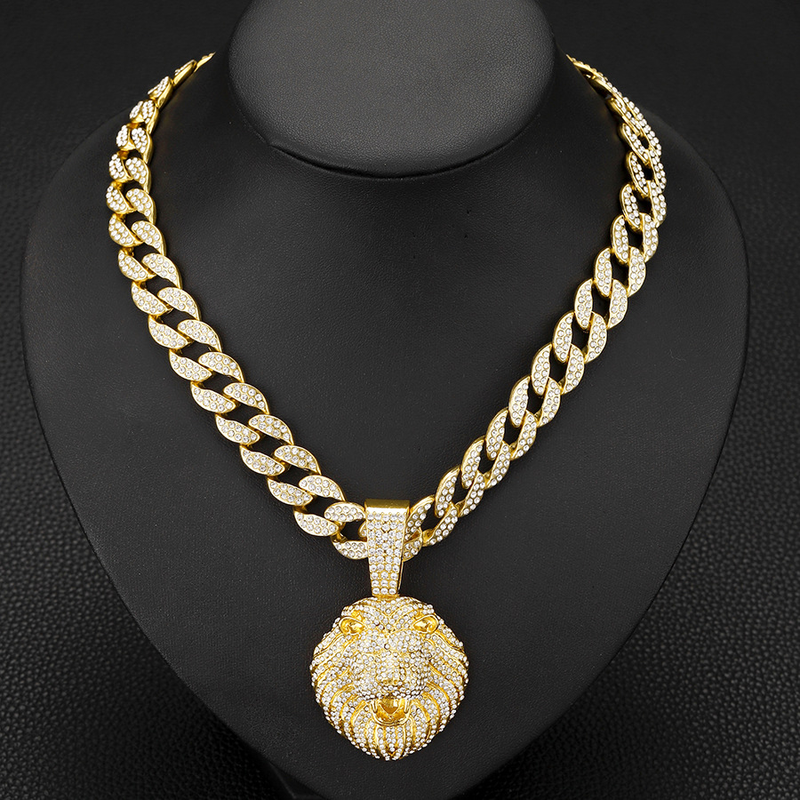 Hip hop street nischdesign full av diamanter, dominerande lejonhänge, personliga kubanska halsbandssmycken_voghion.com